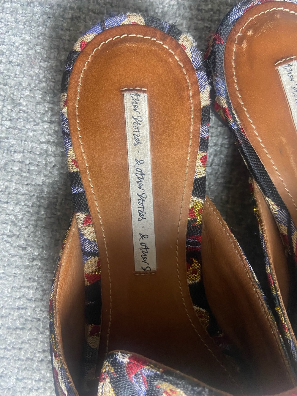 & Other Stories Black Pointed Mules with Parrot Embroidery - Picture 2 of 9